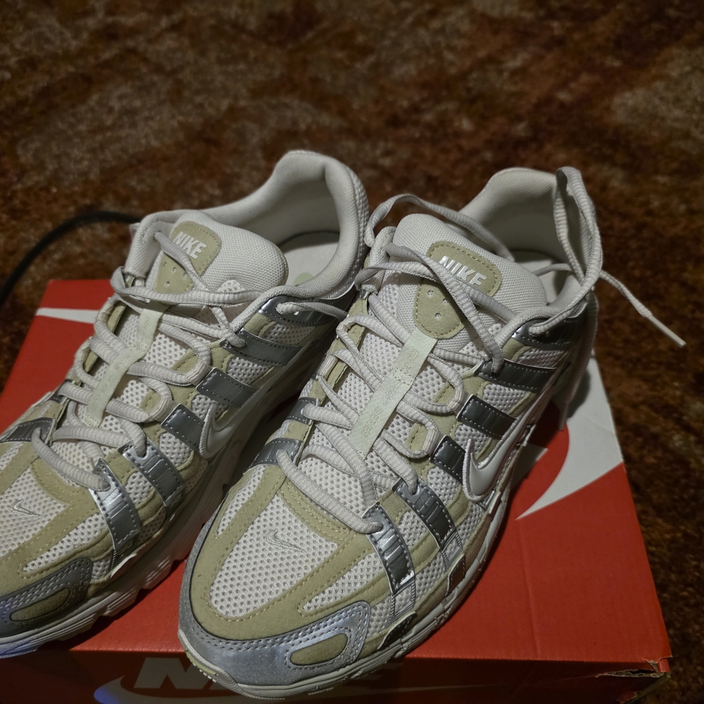 Nike Cream and Silver Athletic Shoes